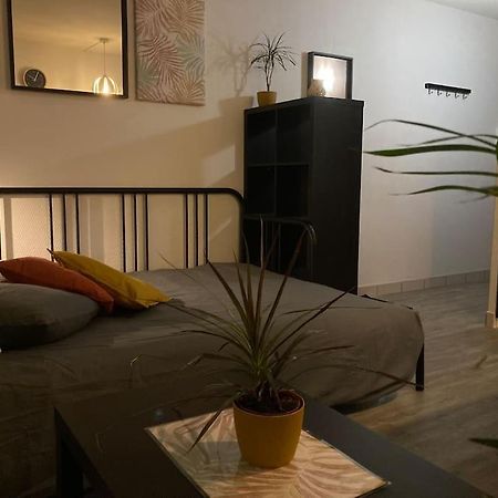 Cozy'Nest Apartment Брест Екстериор снимка