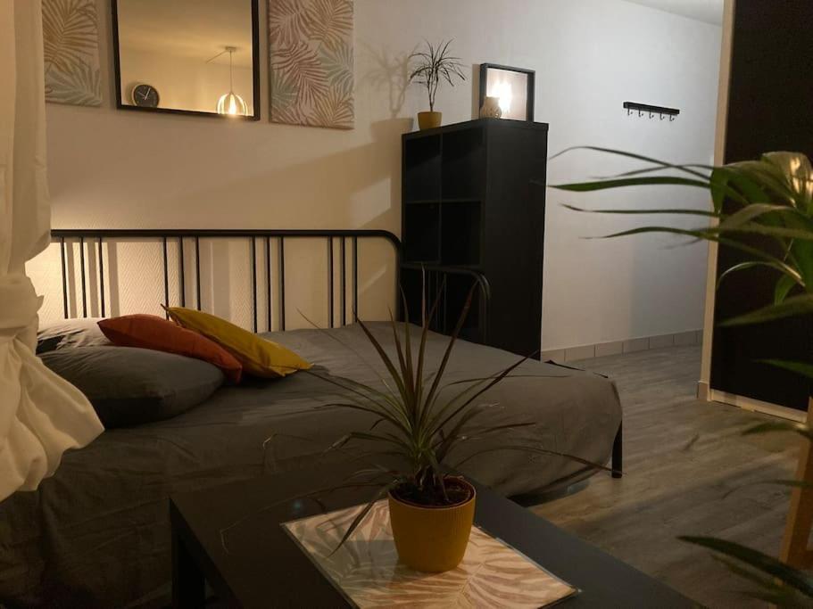 Cozy'Nest Apartment Брест Екстериор снимка