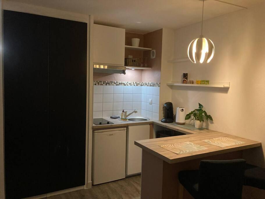 Cozy'Nest Apartment Брест Екстериор снимка